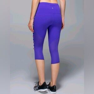 Lululemon Breezy Mesh Cropped Capri Leggings | Size 6 | Iris Flower 🌸